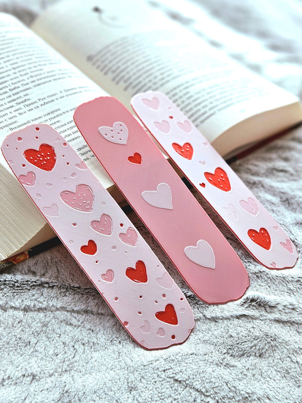 Book Lover Gift Set Valentine Reading Collection Pink Heart Bookmark Package Three Piece Set Premium PLA Construction Embossed Heart Design Beautiful Pink Shades Perfect Reader Present Valentine Book Accessory Essential Collection
