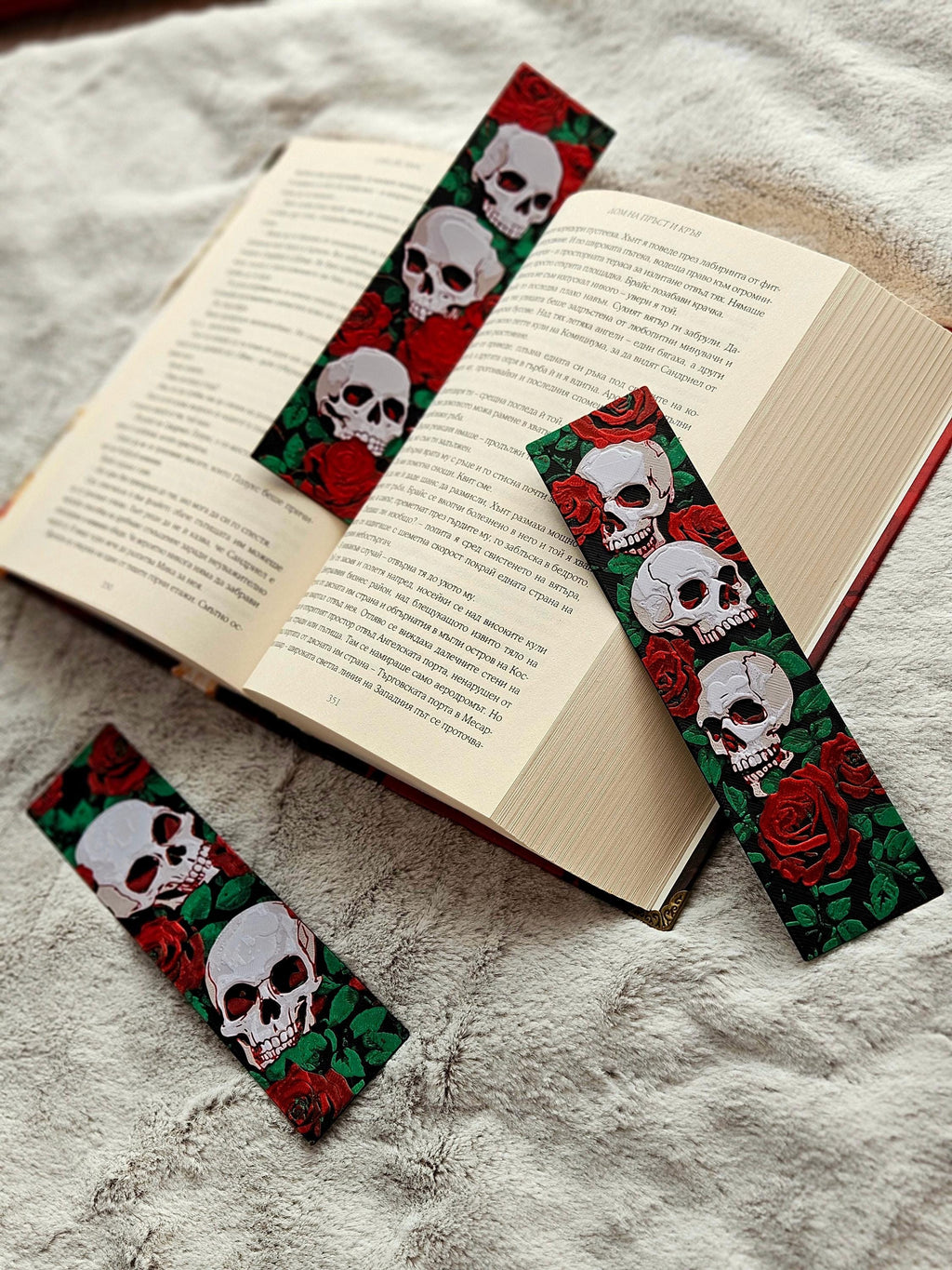 Reading Accessories Collection Gothic Bookmark Set Skull Rose Pattern Dark Academia Style Premium Gift Pack Halloween Theme