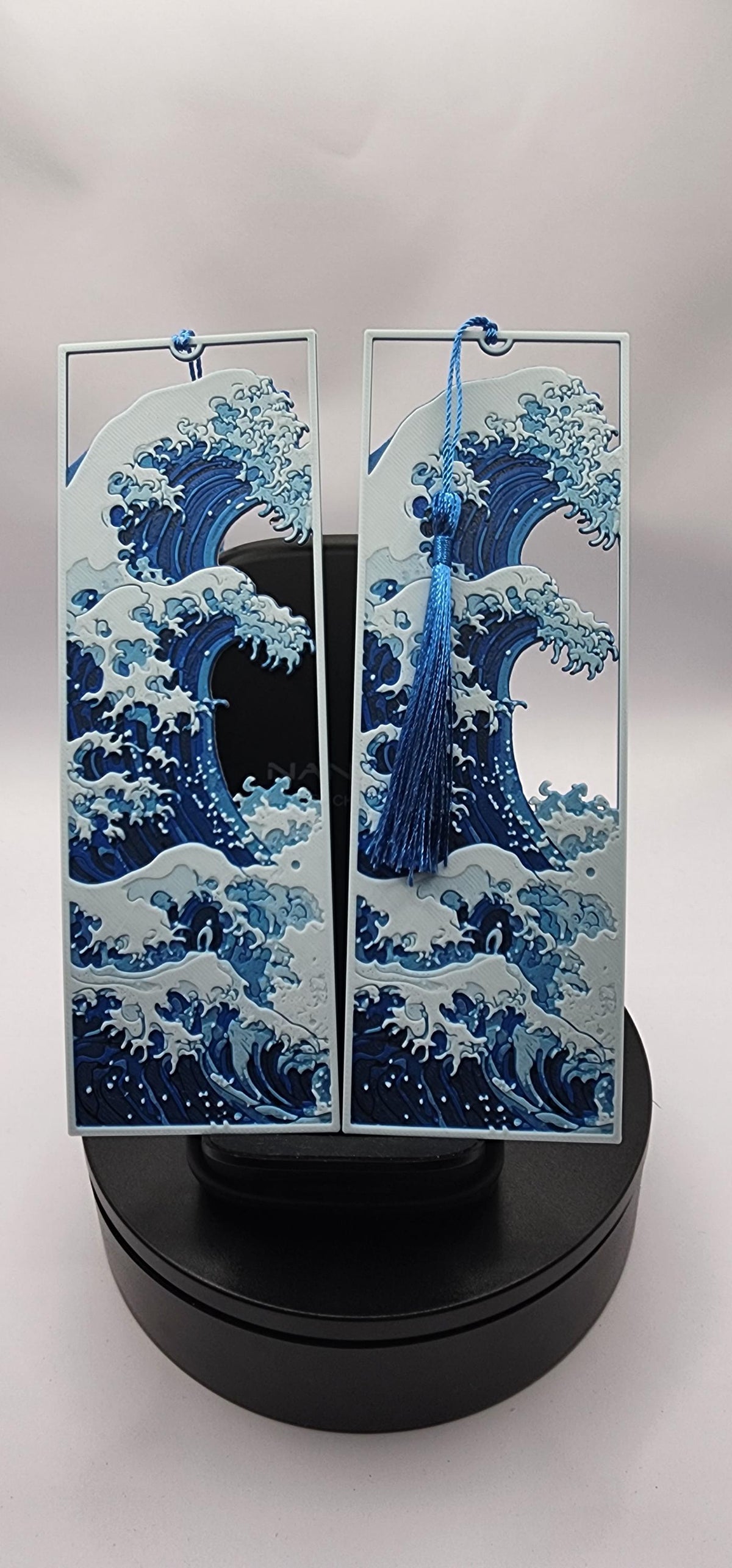 Great Wave Kanagawa Japanese Art Bookmark Accent for Book Lovers 3D printed White & Blue