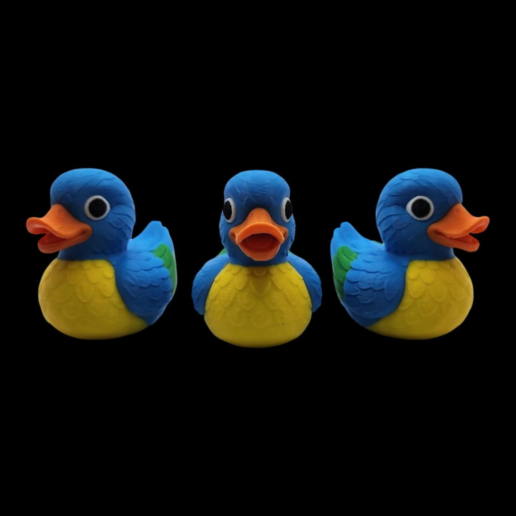 Macaw Duck Red Or Blue Figurine Tropical Bird Decoration animal Exotic Sculpture - JM Designs